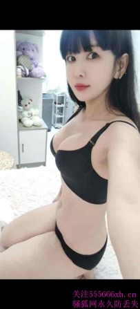 国贸新人嫩妹下海兼直-楚楚