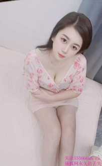 梅花园白皙丰满美女-悠悠